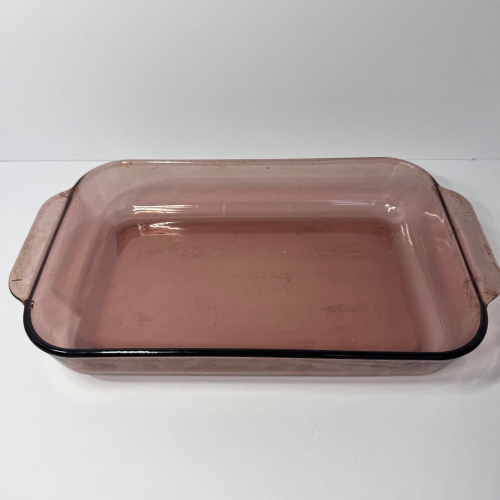 Pyrex Cranberry Glass 2 Qt Rectangular Baking Dish 232 11x7x1.5 Made in USA VTG